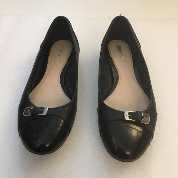 Geox Black Respira Flats with Buckle Accent - Picture 2 of 10
